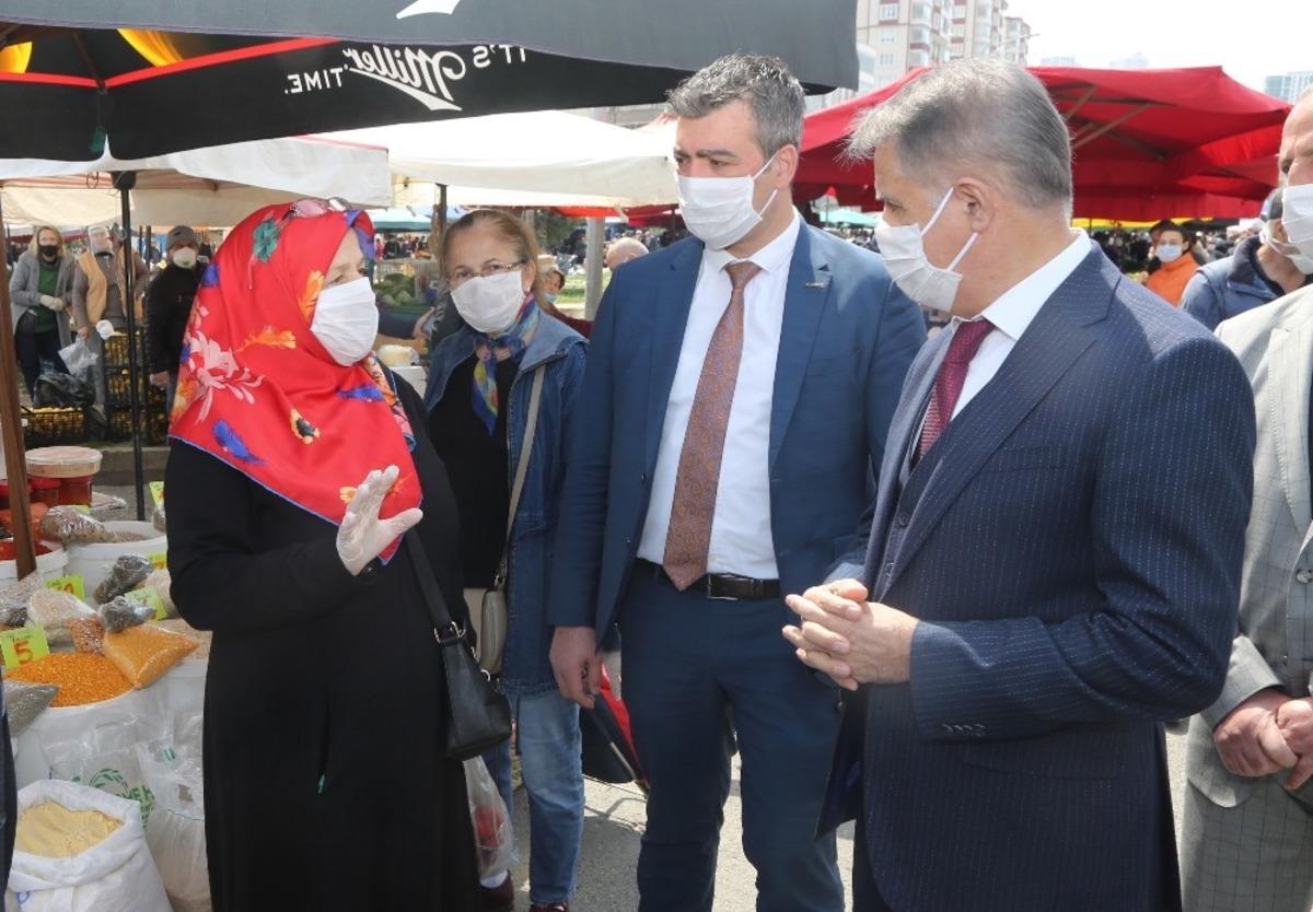 Başkan Deveci: &ldquo;Pazar yerlerine gelenler mutlaka &ouml;nlem almalı&rdquo;