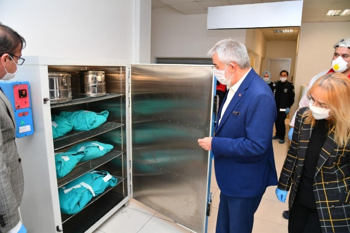 Isparta Belediyesi, seri maske &uuml;retimine ge&ccedil;ti