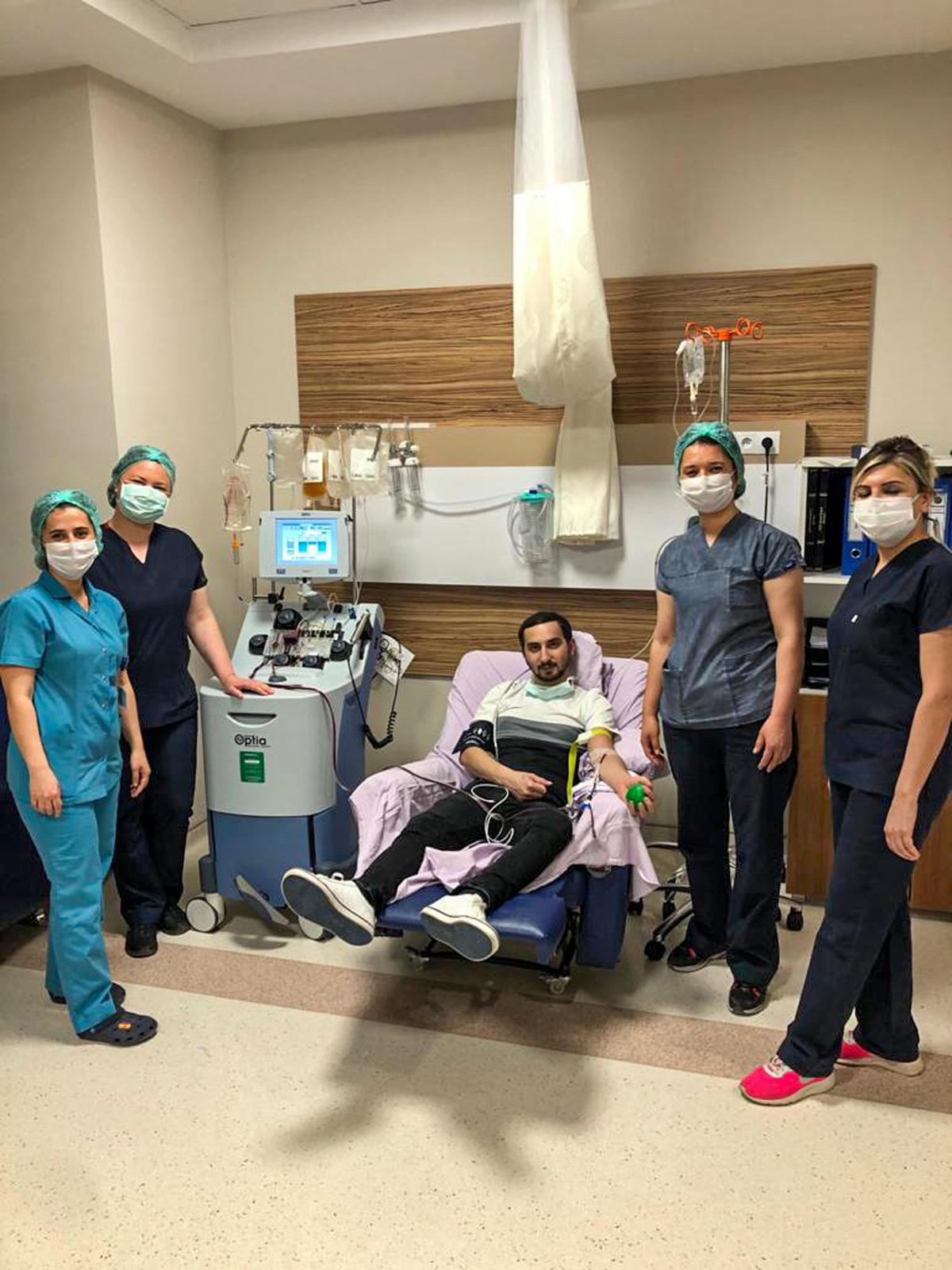 Plazma nakledilen 78 yaşındaki hastanın testi negatife d&ouml;nd&uuml;!