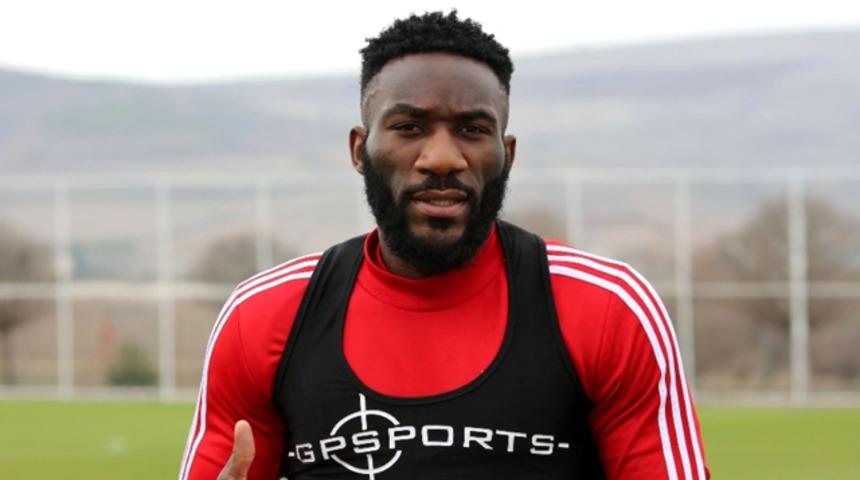 Aaron Appindangoye: Futbolu çok özlüyorum