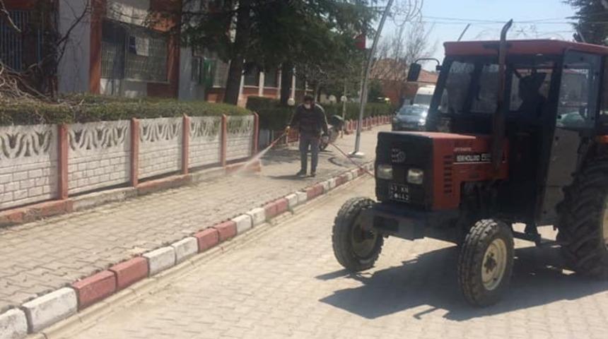 Dumlupınar&rsquo;da t&uuml;m bah&ccedil;e park ve kaldırımlar ila&ccedil;landı