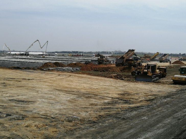 Pandemi Hastanesinin zemin beton dökme işlemi bitirildi G4