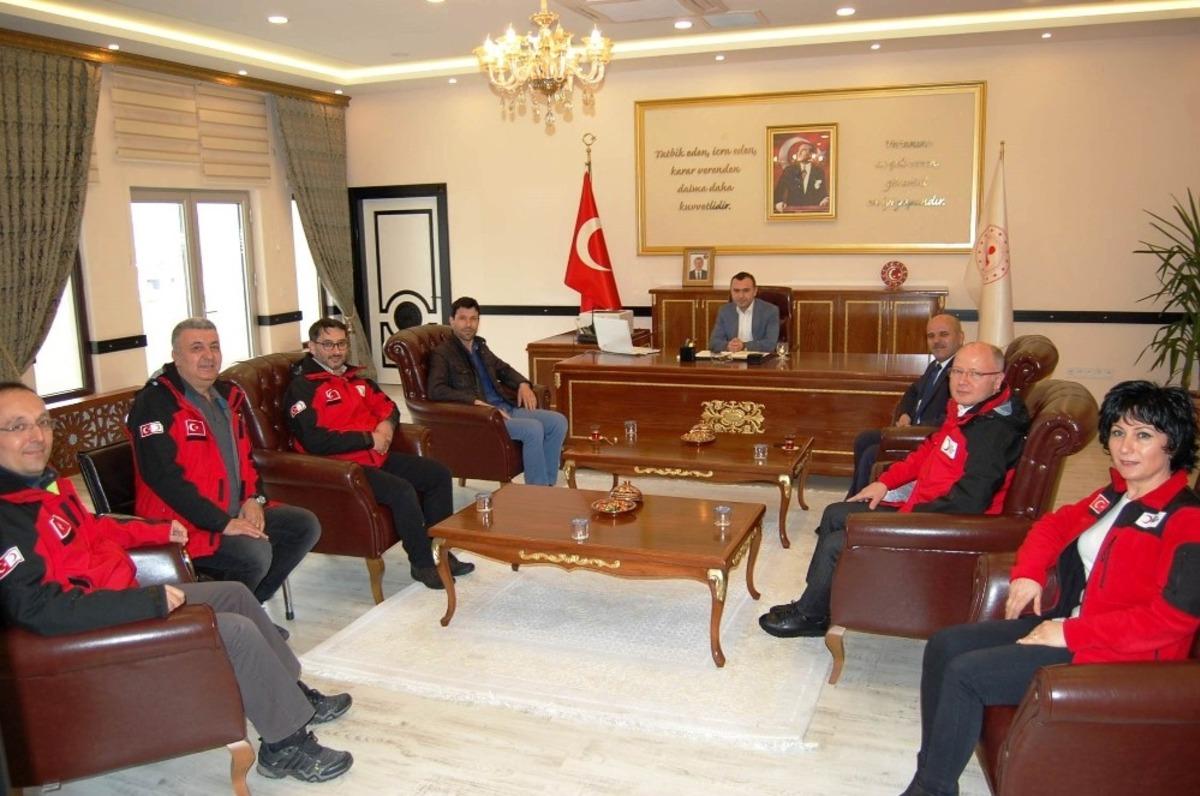 T&uuml;rk Kızılay&rsquo;dan Bursa dağ il&ccedil;elerine gıda desteği