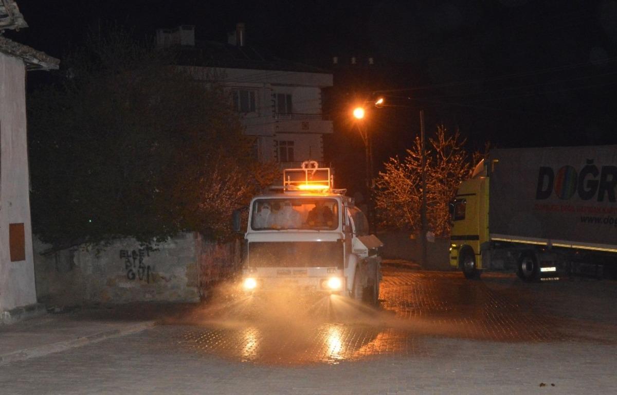 Başkan &Ouml;zdemir: &ldquo;Halkımız i&ccedil;in 24 saat &ccedil;alışıyoruz&rdquo;