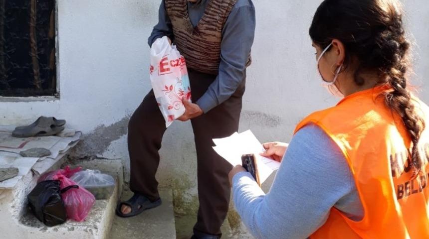 Kuyucaklı yaşlı çift kampanyaya bağışta bulundu