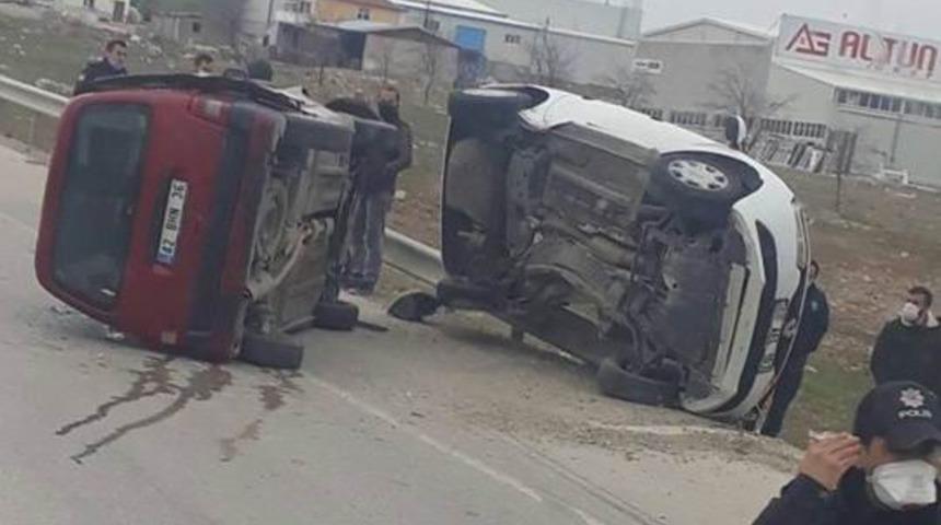 Konya’da iki otomobil çarpıştı: 4 yaralı