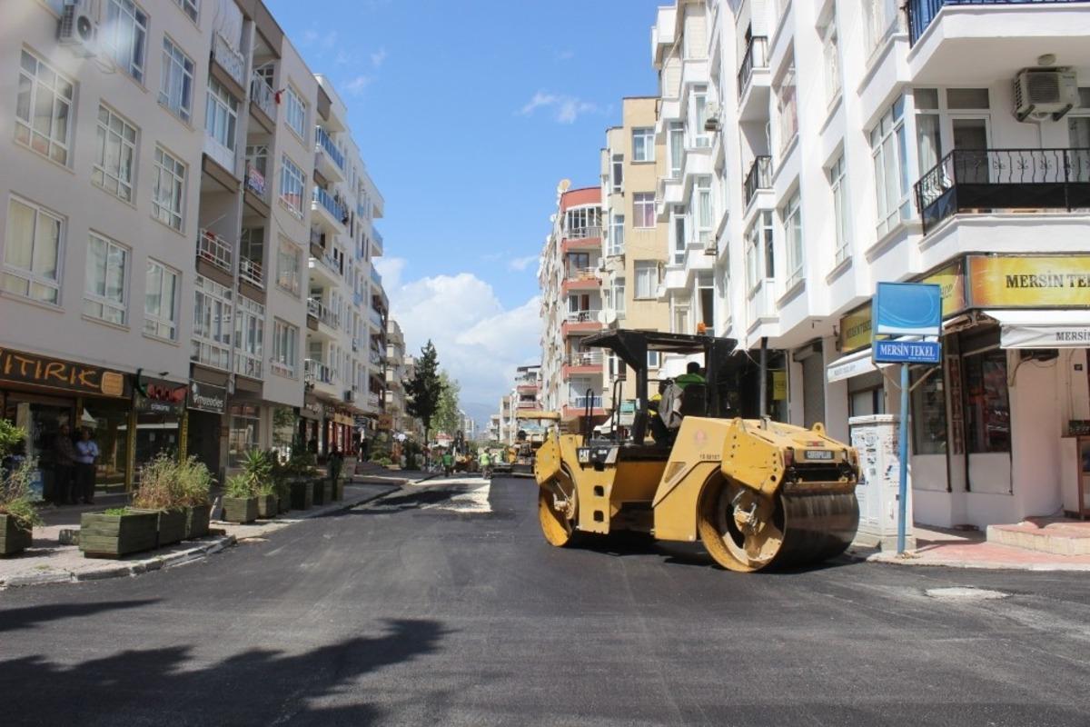Mersin&rsquo;de yol yapım, bakım ve onarım &ccedil;alışmaları aralıksız s&uuml;r&uuml;yor
