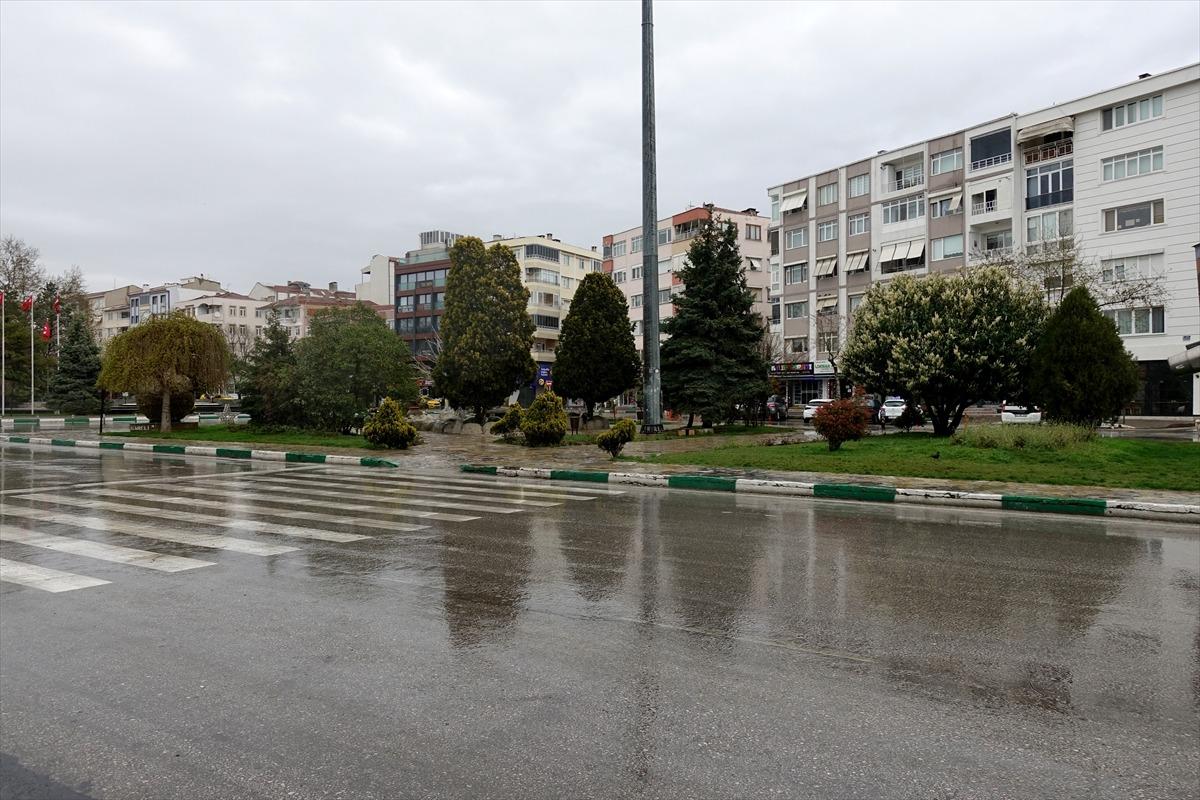 Trakyalı sağanak nedeniyle "evden &ccedil;ıkmıyor"