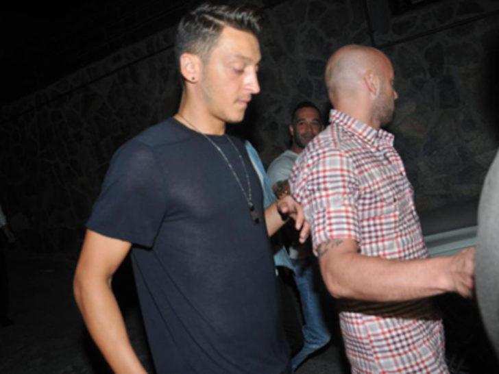 Mesut Özil gecelerde G2