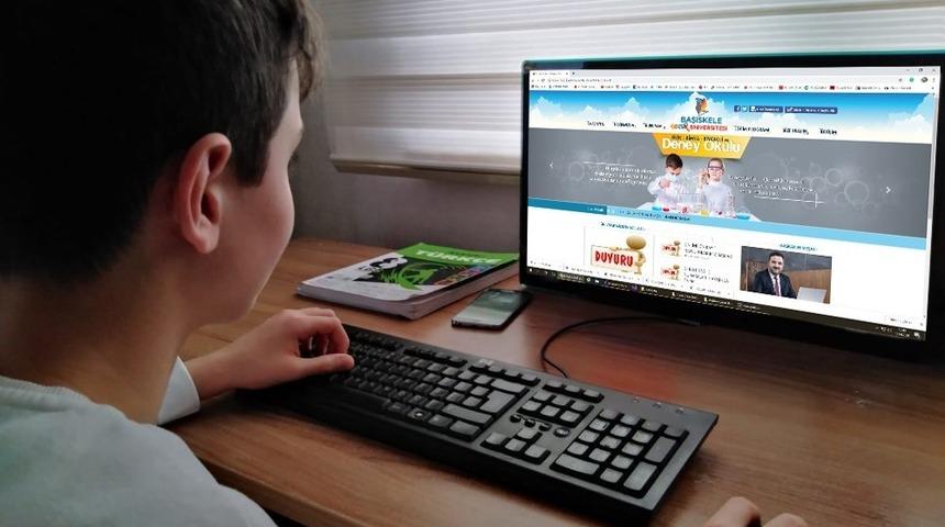 &Ccedil;ocuk &Uuml;niversitesi&rsquo;nde yeni d&ouml;nem online kayıtlar başladı