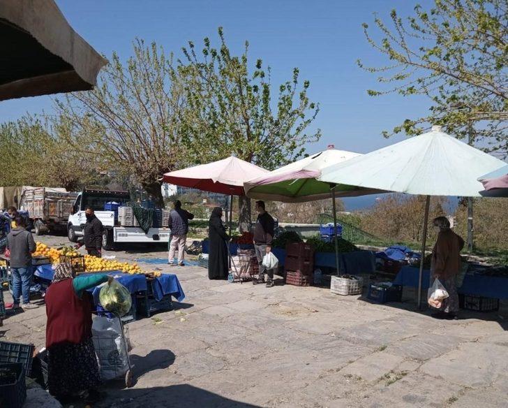 Konak’ta pazarlara yasak ayarı G4