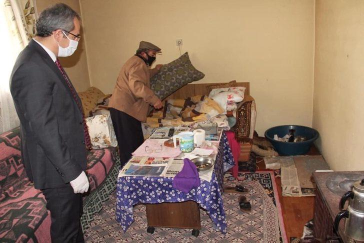 Kaymakam Pişkin, evde canı sıkılan vatandaşa sohbete gitti G4