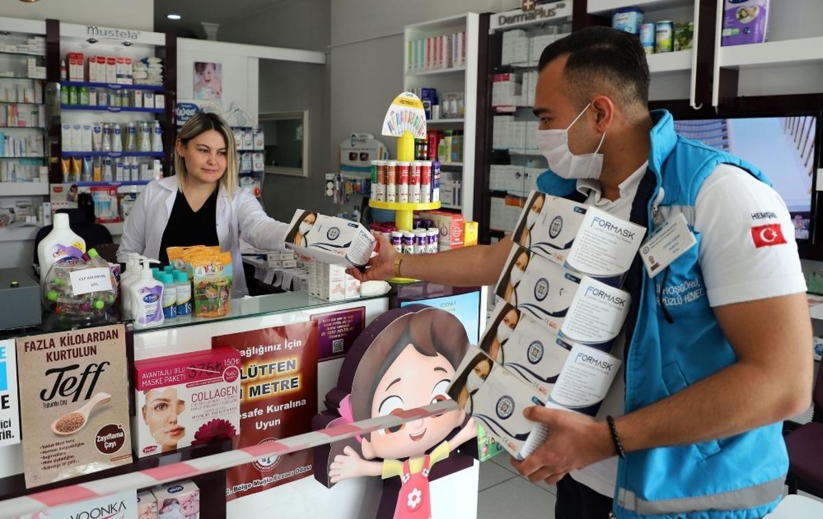Muğla B&uuml;y&uuml;kşehirden eczanelere &uuml;cretsiz maske