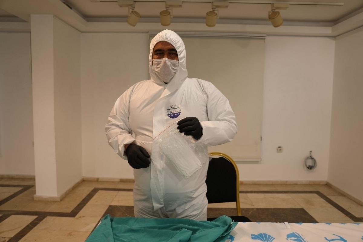 Sanat merkezi maske at&ouml;lyesi oldu