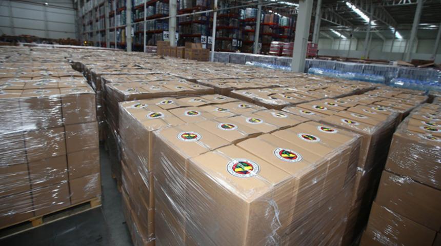 Fenerbahçe’nin yardım kolileri sahiplerine ulaştı