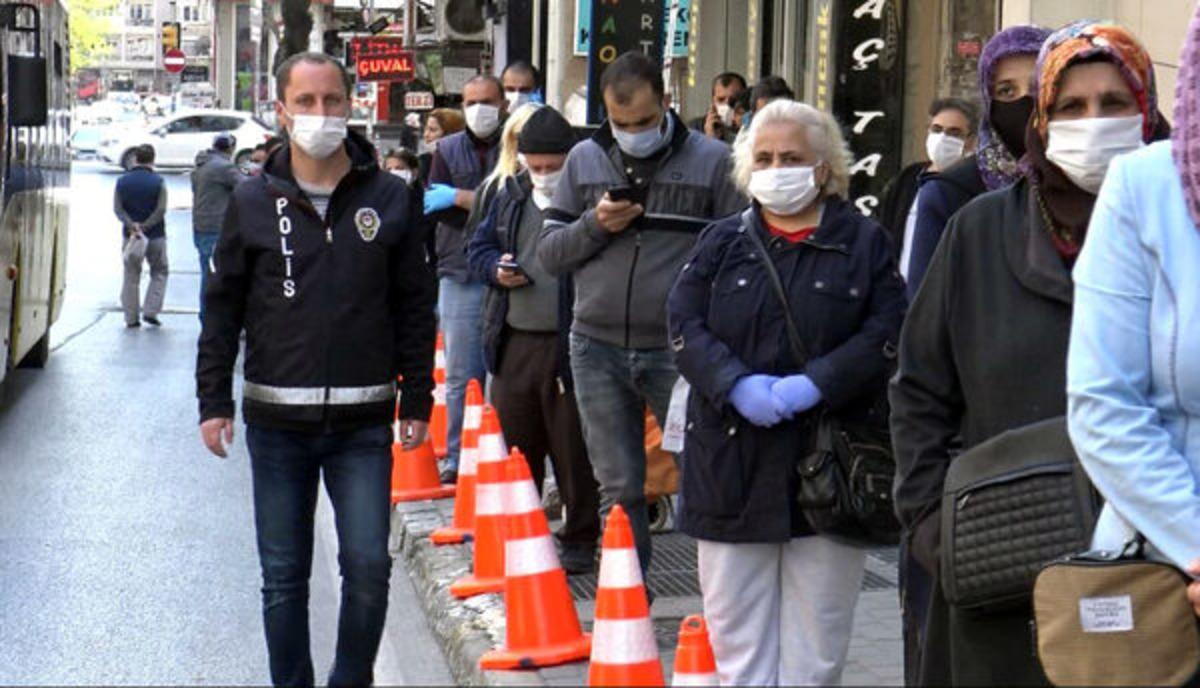 O il&ccedil;ede 'pes' dedirten g&ouml;r&uuml;nt&uuml;! Sahil de, caddeler de boş kalmadı!