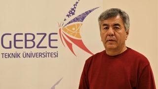 GTÜ'lü profesör Kovid-19 tedavisine umut olacak karışım geliştirdi