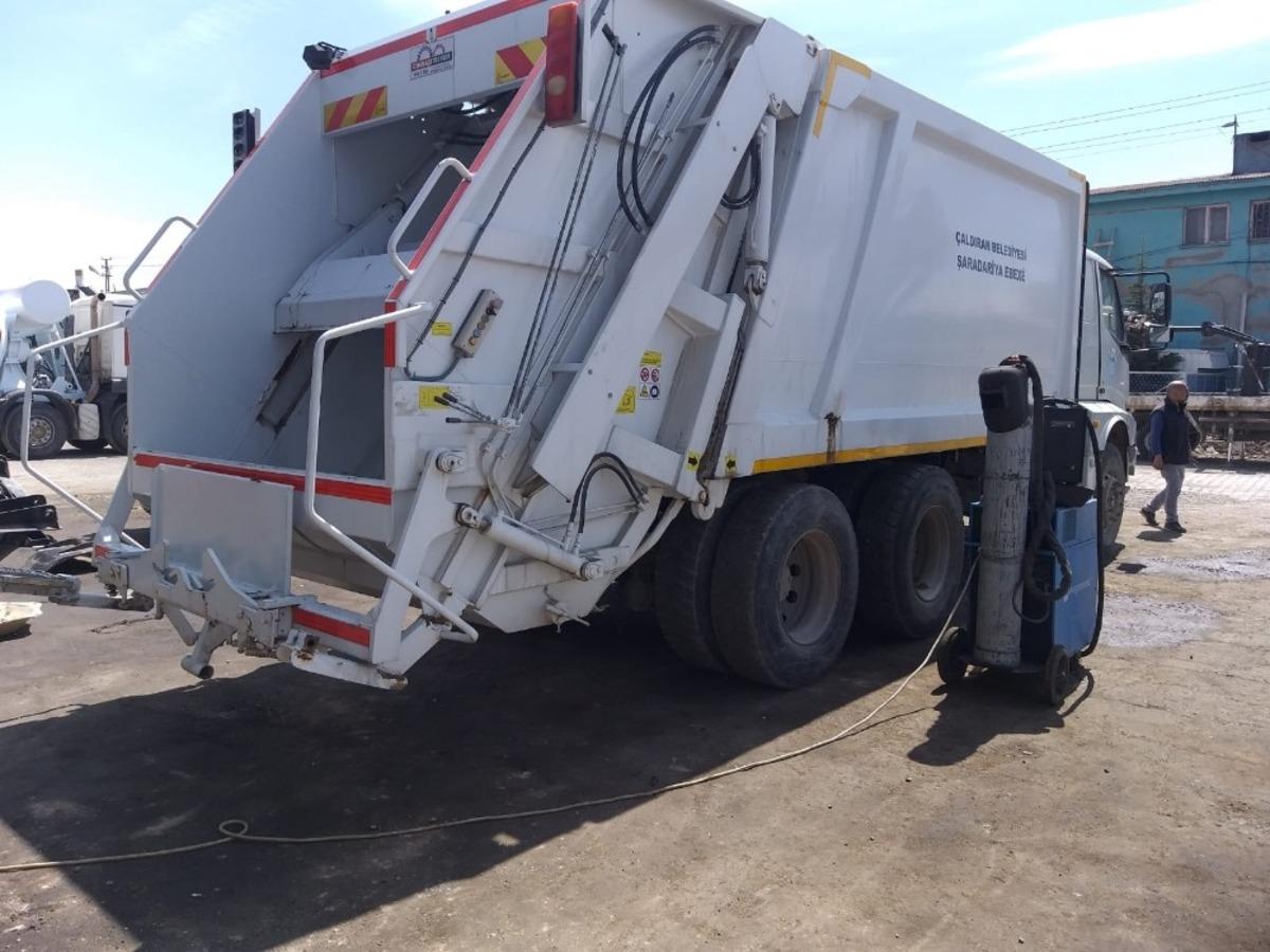 &Ccedil;aldıran Belediyesi ara&ccedil; filosuna bir yenisini ekledi