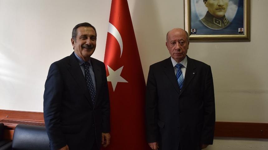 Başkan Ata&ccedil;&rsquo;tan emekliye ayrılan T&uuml;t&uuml;nc&uuml; mesajı