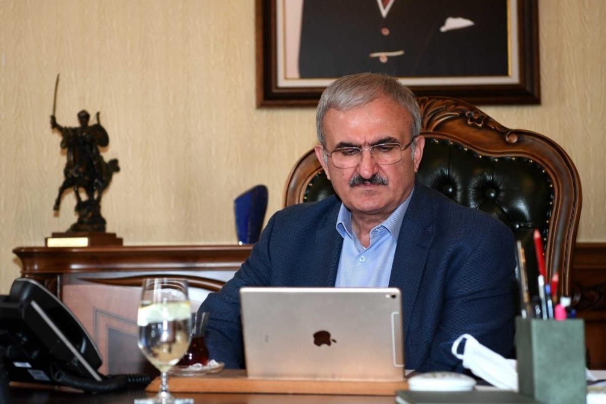 Vali Karaloğlu: "Pazar yerlerini gerekirse kapatırız"