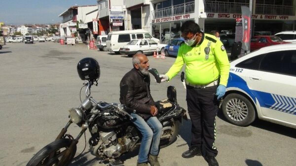 Yaşlı, alkoll&uuml; ve &ouml;fkeli! S&ouml;yledikleri 'pes' dedirtti