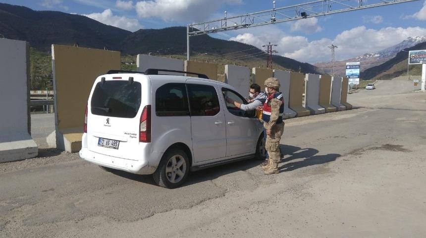 Kozluk&rsquo;ta iki bina korona vir&uuml;s nedeni ile karantinaya alındı