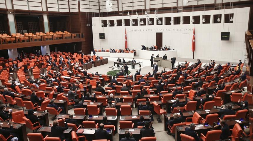 Koronavir&uuml;s salgınına karşı ekonomik &ouml;nlemler i&ccedil;eren kanun teklifi yasalaştı
