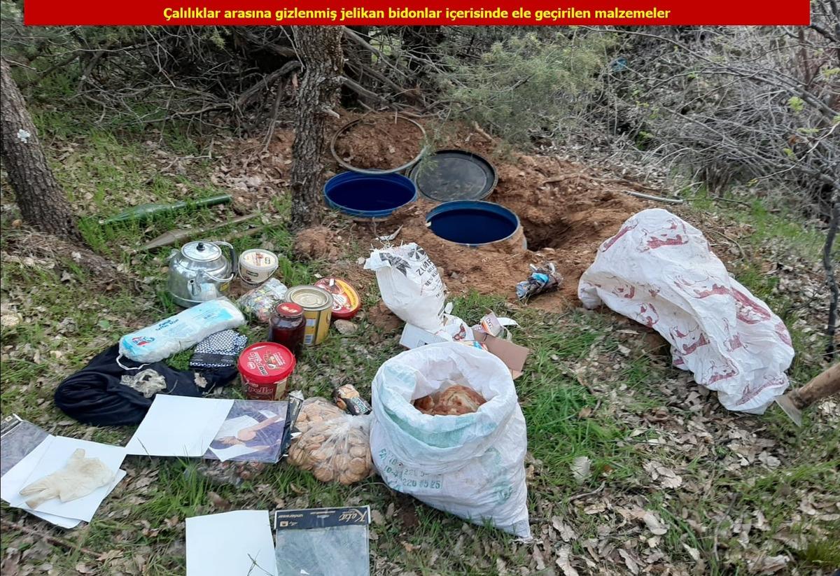 Lice'de PKK'lı 2 ter&ouml;rist etkisiz hale getirildi, 3 g&ouml;zaltı