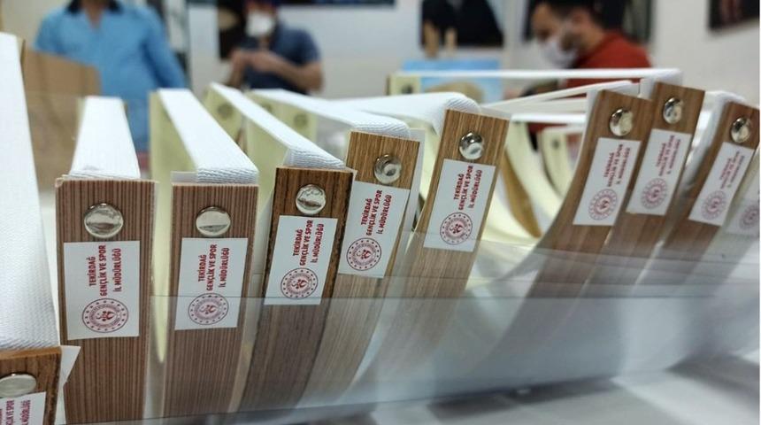 5 bin siperli maske teslim edildi