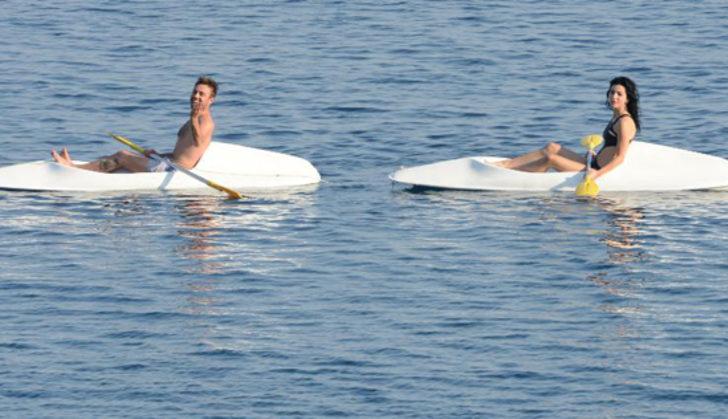 Ünlü çift tatile devam ediyor G2