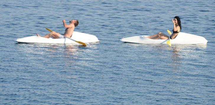 Ünlü çift tatile devam ediyor G3