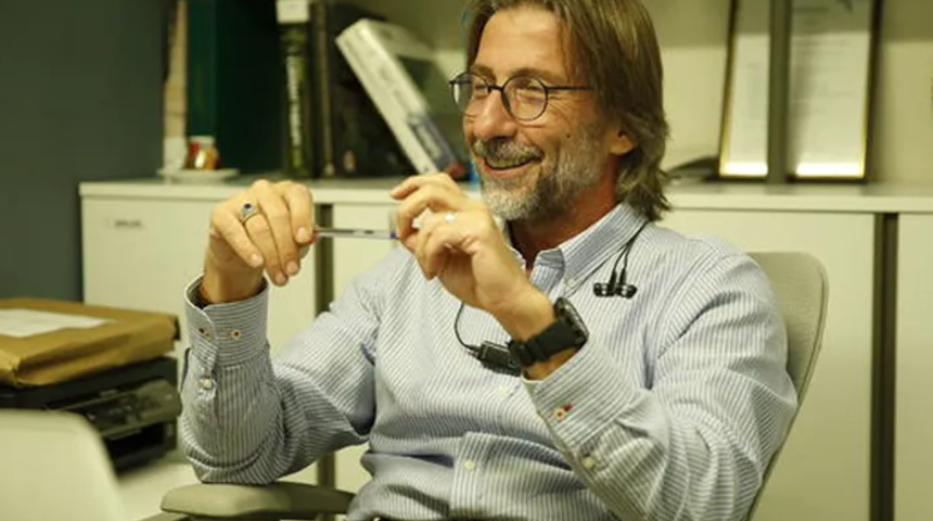 Erc&uuml;ment Ovalı'dan yeni paylaşım! Bu kez koronavir&uuml;s ilacı 