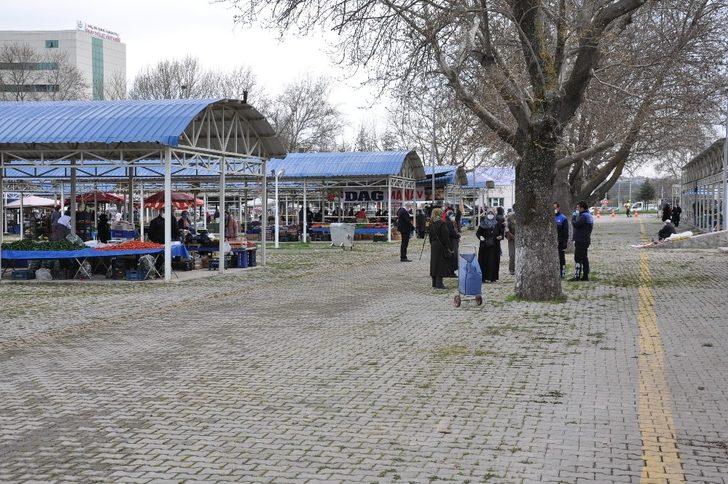 Simav’ın halk pazarının yeri değişti G4