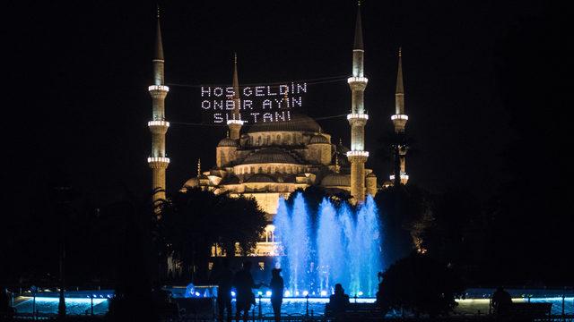 Ramazan ne zaman başlıyor? Oruç tutulacak mı, camiler teravih namazı için açık olacak mı? 