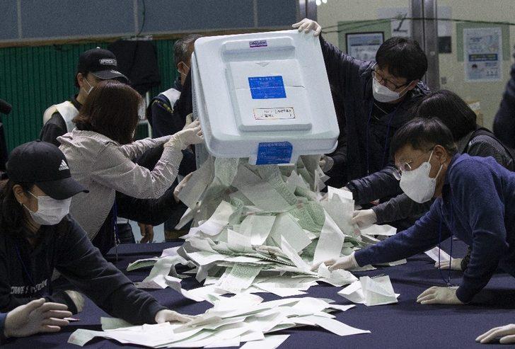 Güney Kore’de Moon büyük farkla seçimi kazandı G2