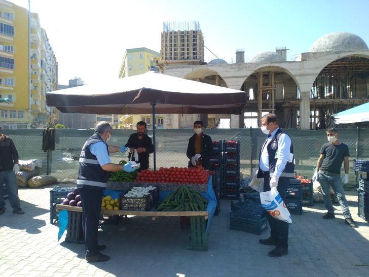Kızıltepe’de pazar yerlerine el dezenfektanı aparatı konuldu G3