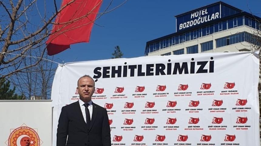 T&uuml;rkiye Gaziler ve Şehit Aileleri Vakfı şehitleri andı