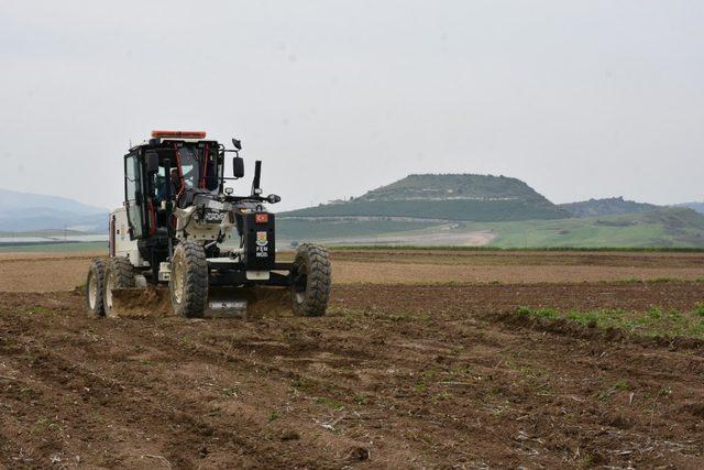 Tarsus Organize Sanayi Bölgesi’nde 1. etabın yol açma ve doldurma çalışmaları başladı