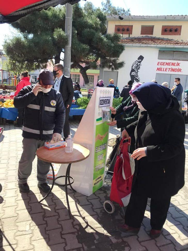Çardak pazarında korona virüs denetimi G4