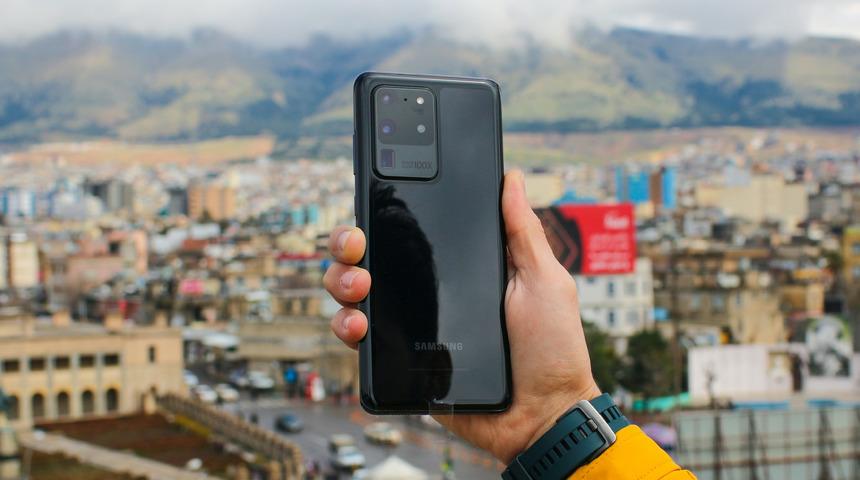 Sorunları bitmiyor: Samsung Galaxy S20 Ultra yeşil ekran sorunu yaşıyor!