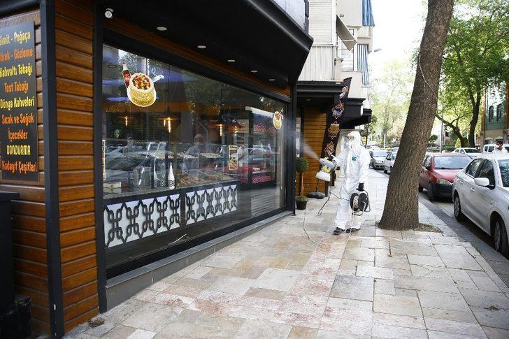 Denizli’de caddeler yıkanıp dezenfekte edilmeye devam ediyor G5