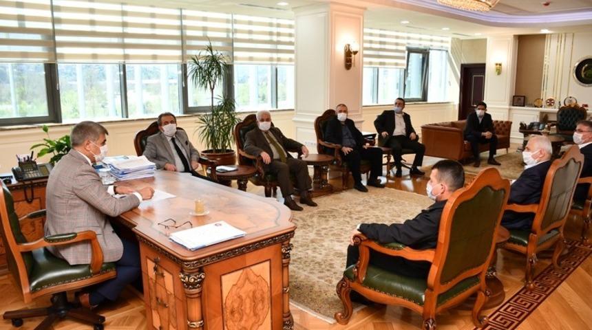 Haddeciler vatandaşların ihtiya&ccedil;larına destek verecek