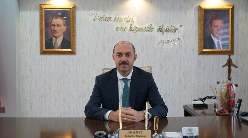 Evde kalanlara belediyeden forma &ccedil;ekilişi