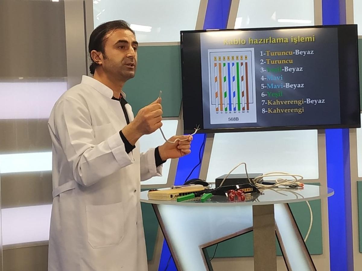 Manisa&rsquo;nın d&uuml;nyaya a&ccedil;ılan penceresi, kapılarını eğitim i&ccedil;in a&ccedil;tı