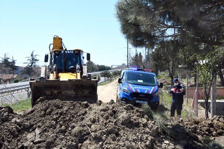 Tekirdağ'dan İstanbul'a giden ara yollar jandarma tarafından kapatıldı G1