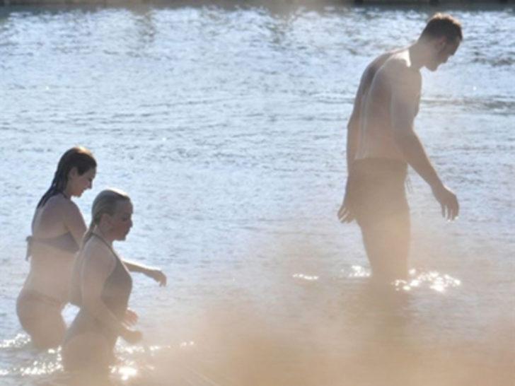 Saba Tümer milli basketbolcu ile yakalandı G5