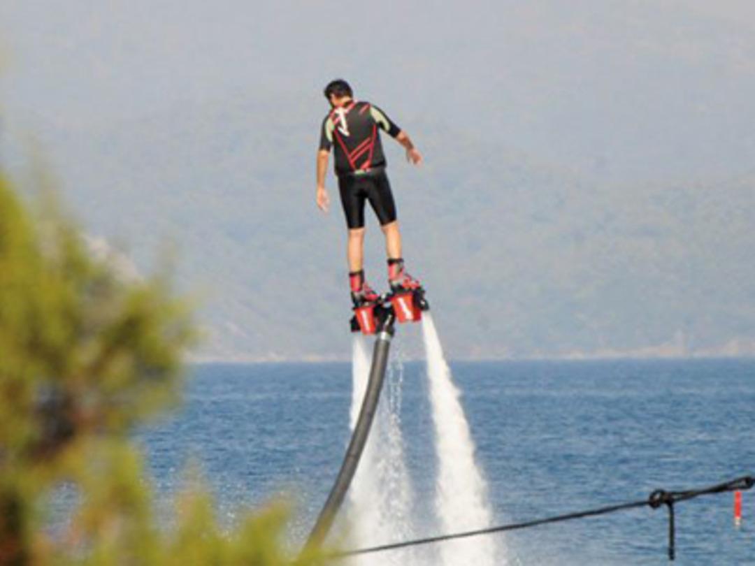 Reza Zarrab'ın flyboard şovu