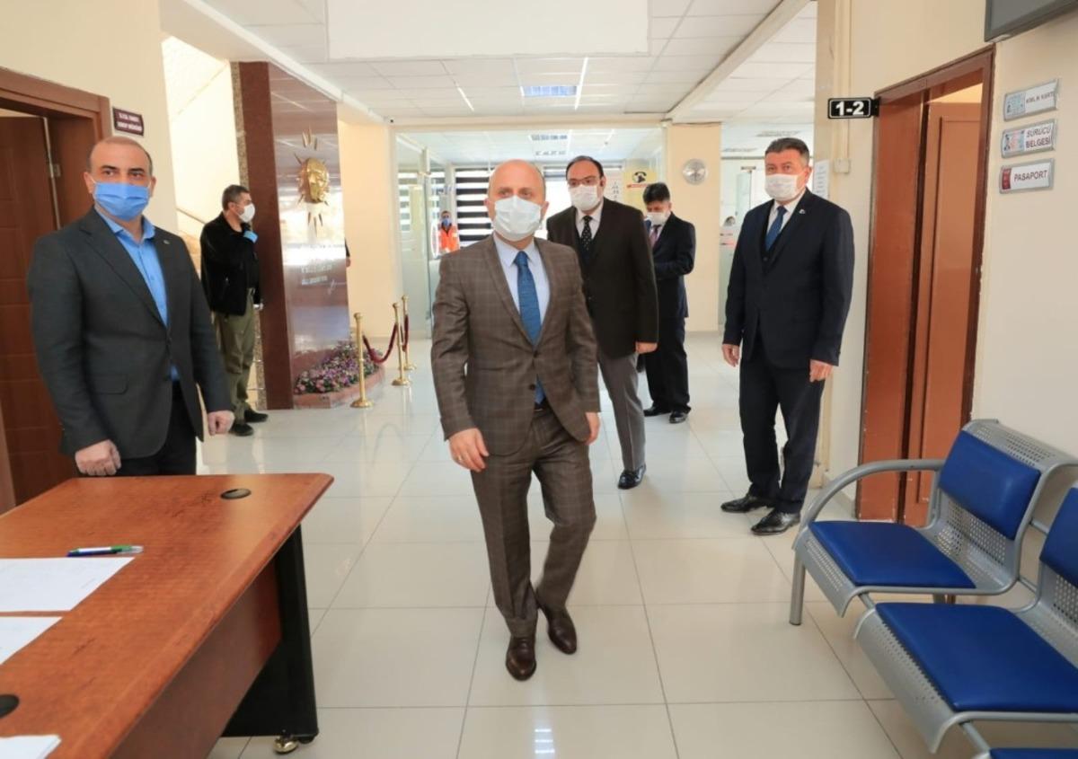 Vali Varol, korona vir&uuml;s tedbirleri hakkında bilgi aldı
