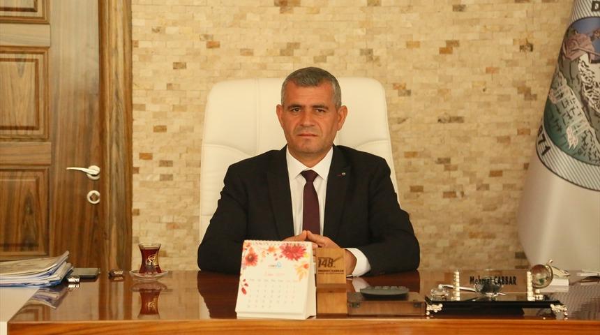 Belediye meclis üyesi, büyükbaş hayvanının parasını Milli Dayanışma Kampanyası'na bağışladı