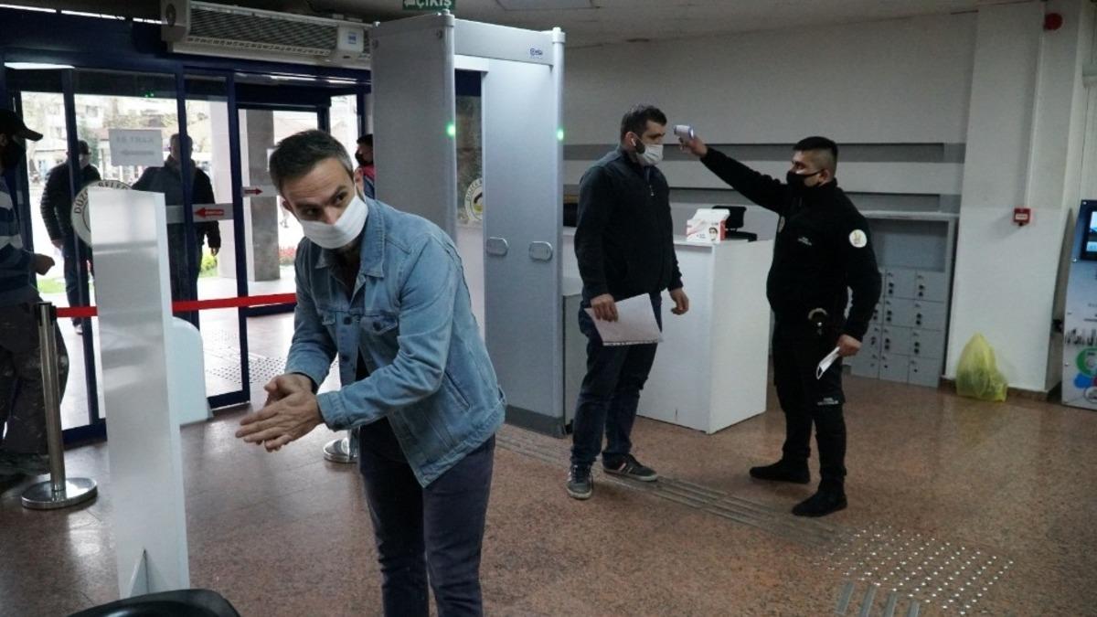 Belediye&rsquo;ye girişlerde ateş &ouml;l&ccedil;er cihazlar devrede